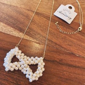 White Pearl Necklace (24-26 inch)
